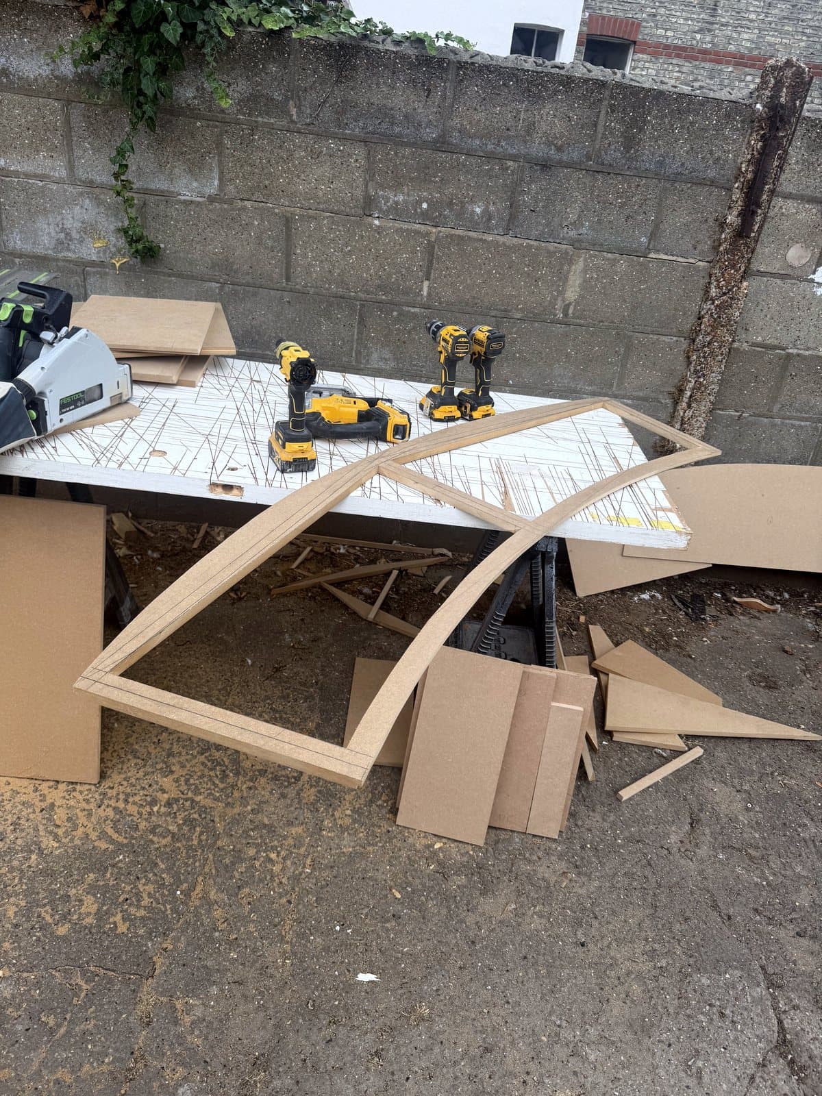 First curved frame on the bench