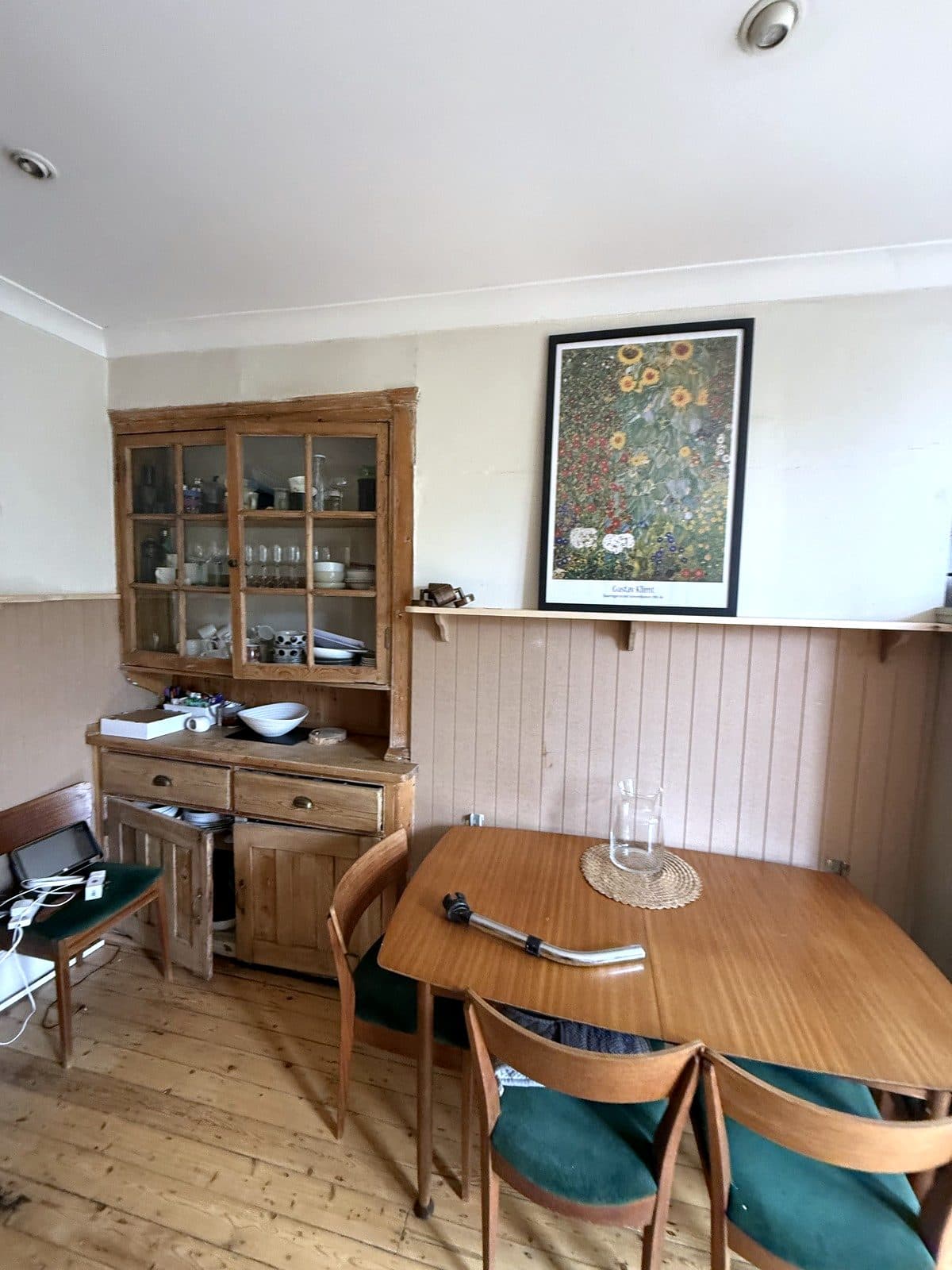 Dining side with the panelling