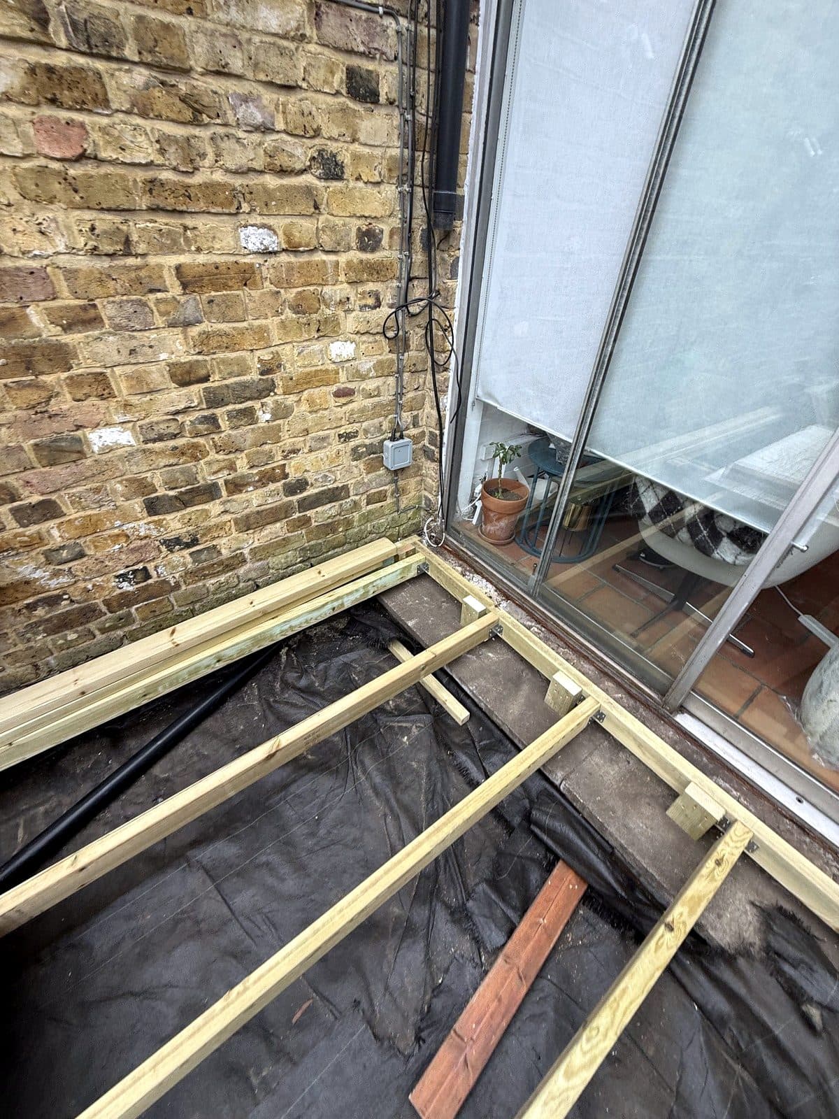 Frame running up to the doors