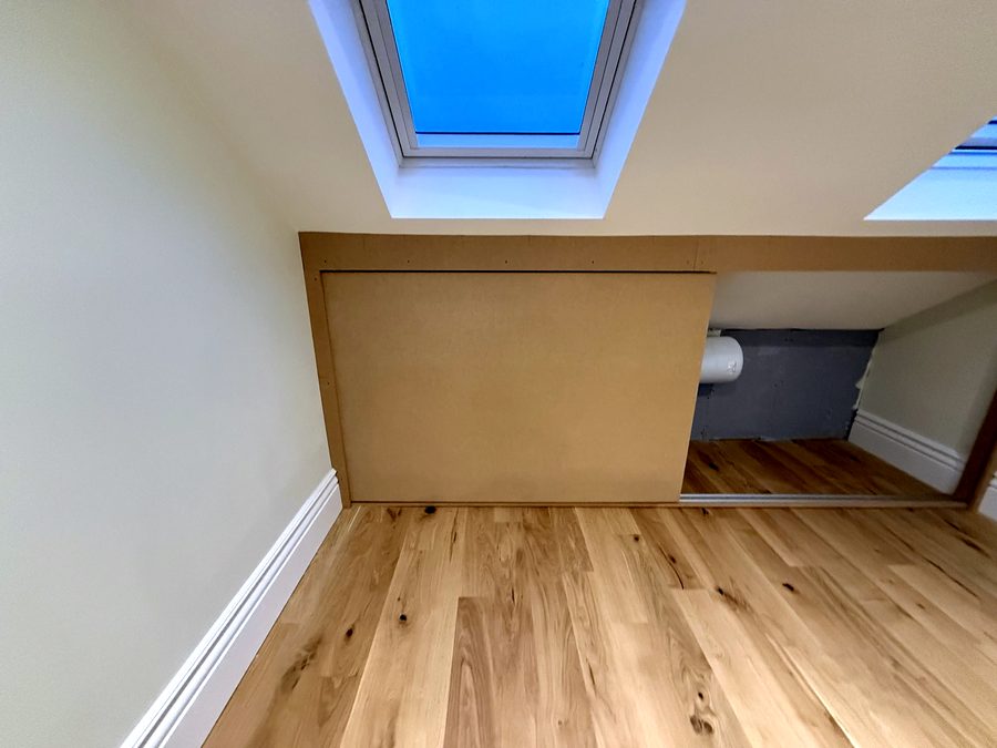 One door slid across to show the cylinder