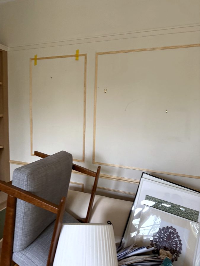 Frame corners on the wall